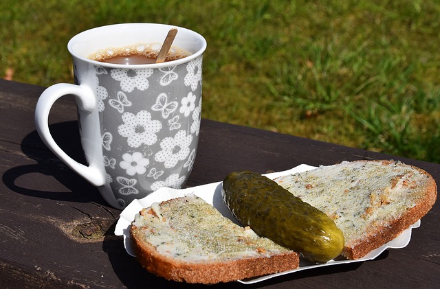 灵般屹立 灵般屹立